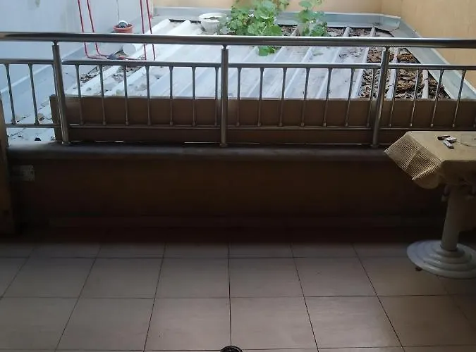 Apartment апартмент паисий 15